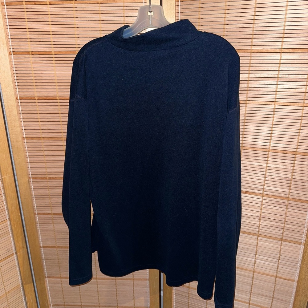 Northface Pullover - Picture 2 of 2